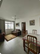 Apto com vista lateral para a praia