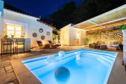 The Secret Garden - Courtyard & Private Pool Villa