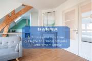 Bright 70m Apartment near City Center & the Loire