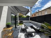 Avignon maison à côté du tram et avec jacuzzy