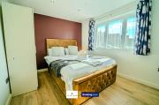 31A Stylish & Comfy 1BR By AltoLuxoExperience Short Lets & Serviced Accommodation With Free Wifi & Parking