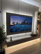 شقة بغرفة نوم وصالة ومطبخ بتصميم مميز وأنيق