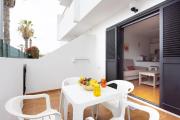 Home2Book Sunny Apt Pool & Terrace, Las Américas