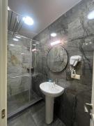 Albatross Luxe Hotel