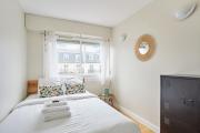 2 bedroom flat Centre de Paris - Eiffel Tower view