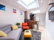 Studio37 - A cosy stylish central hideaway Pass the Keys