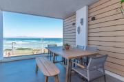 Modern 2BR Wavescapes Near Muizenberg Beach