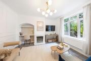 Modern 2-Bedroom Home in Bromley