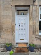 Beautiful Ground Floor Flat near Haymarket