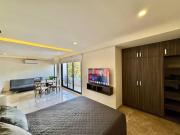 Central Apartment steps from 5th Avenue