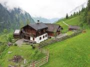 Farmhouse with views over the valley, cleaning included