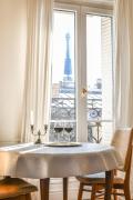 Eiffel Tower view Rose, apartment #1