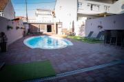 Penthouse Secret Rose with pool, jacuzzi, sauna, private garage, entry with pin 0-24h