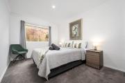 Top Lilydale