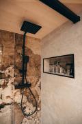 Love Room LEntre Nous