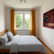 3BR near Center with Parking