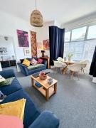 Alfies Den, Bridlington