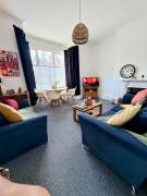 Alfies Den, Bridlington