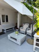 Apartments Poretti for 2,in Center Parking Free in the yard,6 min beach walk Apartments Poretti for 2,in Center Parking Free in the yard,6 min beach walk