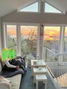 Entire cottage with sea view