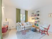 Charming apartment in Lucca Walls