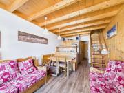 Duplex 6 pers au pied des pistes, 2 ch, balcon, ascenseur - FR-1-398-533