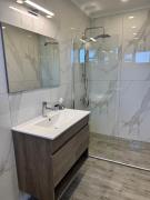 Top Paralia Neas Triglias