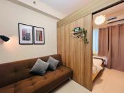 1BR Condotel with Balcony at FAME Residences #FM27-1