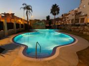 Apartamento con piscina y terraza muy cerca de la playa