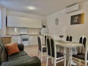 Apartment Lilly with outdoor Trampoline and Grill