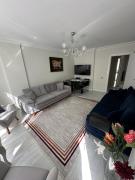 Konyaaltı gürsu denize sıfır sahilde full eşyalı lüks daire