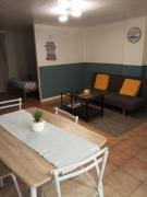 Studio bord de mer port plage commerces à pieds