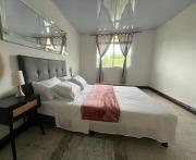 ACOGEDOR APARTAMENTO DISPONIBLE eN CALARCA QUINDIO EXCELENTE UBICACION EN CONJUNTO CERRADO 2 HABITACIONES PARKING BIEN EQUIPADO