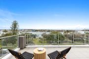Point Cartwright Penthouse - Ocean and River Views