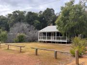 Wellington Forest Cottages & Bar