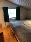 Branäs med vedeldad badtunna