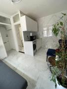 Lovely Ground Floor Miles Apartment