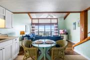 Lookout Loft a Cedar Cove Condo