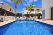 Top Paralimni
