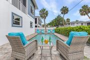 Close to Beach & Bay Retreat - Gulf Island Breeze - Roelens