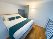 Design apartment a 2-minute walk from Maciachini metro station