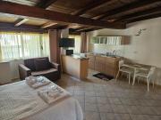 Monolocale loft ristrutturato- Metro Manzoni