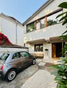 Oază urbană cu etaj și parcare