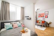 Juicy Studio for 2-3 in the buzzing city centre of Warsaw Metro Central Station