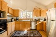 Walk to Palisades Village Pet Friendly 2BR Chalet