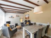 Bungalow in Sint Maartenszee near the Beach