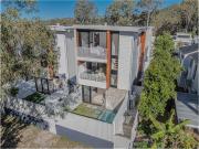 Lakehouse No 4- Luxury Lakefront Getaway Villa Pets Welcome