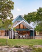 Shore House I Private Properties