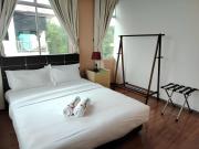 Natol Homestay - Kuching Home Penthouse Airport Road