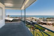 Ngamotu Vista - 5BR home with harbour views